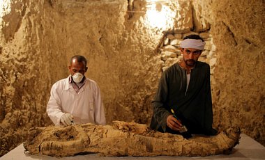 В Египте в гробнице нашли мумию возрастом 3,5 тыщи лет