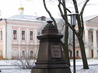 В Чернигове украли бюст Пушкину, который пережил революции и две глобальных войны