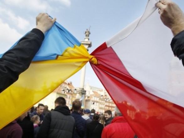 И.Геращенко именовала четкое количество украинских беженцев в Польше
