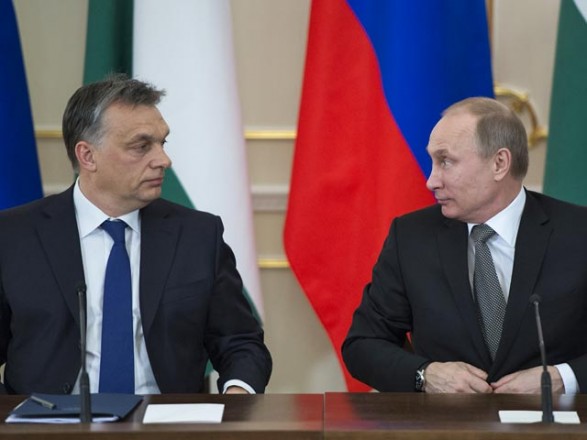 Орбан именовал тупостью демонизацию Путина Европой