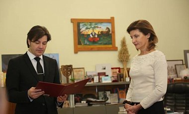 Нищук провозгласил супругу Порошенко главой культурного фонда