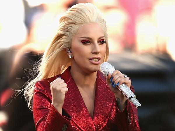 Леди Гага отметила мировое турне из-за серьезных проблем со здоровьем