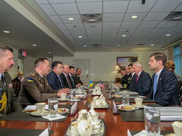 Министр защиты Украины поведал о планах расширения сотрудничества с США
