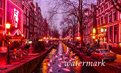 В Амстердаме вводят верховодила посещения «квартала бардовых фонарей»