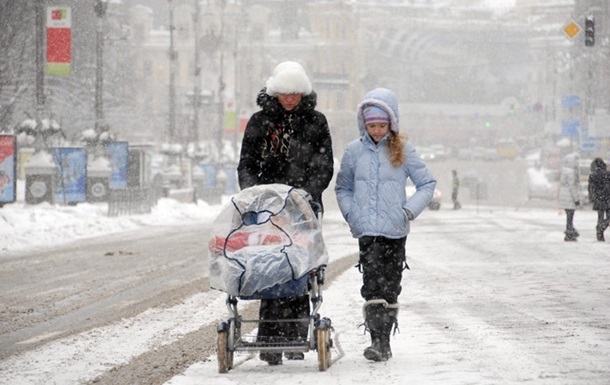 Погода в Украине на выходные: снег и потепление
