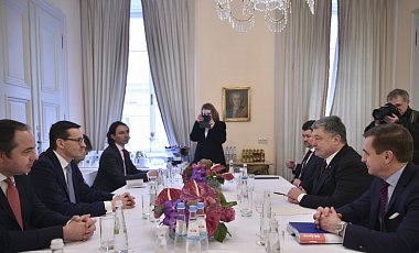 Порошенко позвал польского премьер-министра в Украину
