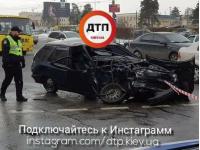 Смертельное ДТП в Киеве: от удара водителя смятой Skoda выбросило из салона авто(фото)