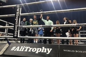 Калум Смит вышел в финал Всемирной боксерской суперсерии