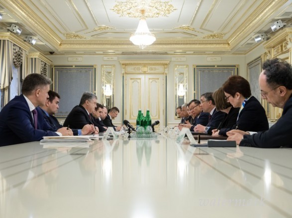Президент призвал страны G7 не признавать русские выборы в Крыму