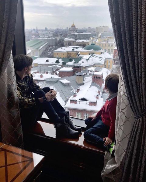 Ляйсан Утяшева показала сына в день рождения мужа
