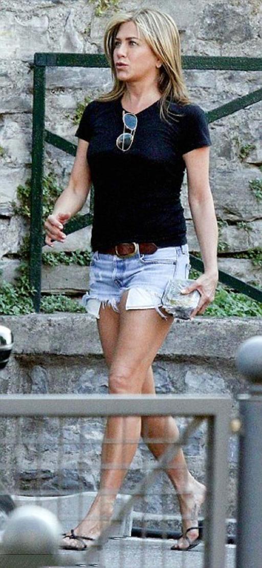 Актриса Дженнифер Энистон влюбилась во время съемок кинофильма «Неясное убийство»