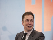 Новейший режим дозволит применять электромобили Tesla как походные батареи / Новинки / Finance.ua