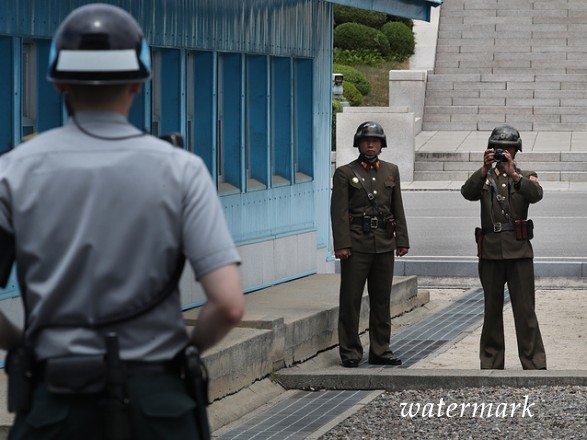 Спецпосланник президента Южной Кореи отправился в КНДР обсудить вопросцы денуклеаризации