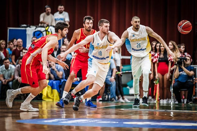 Украинские баскетболисты обыграли Испанию в матче отбора на ЧМ-2019