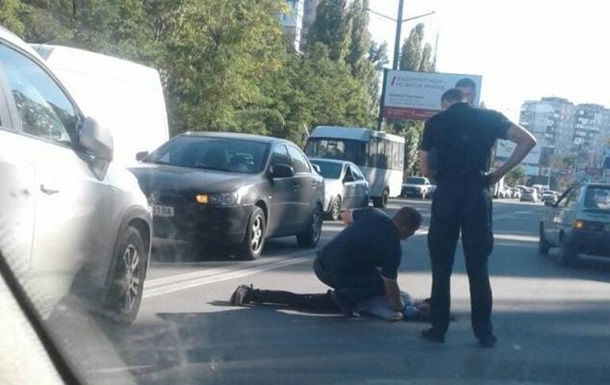 В Николаеве женщина сбила двух пешеходов на "зебре"