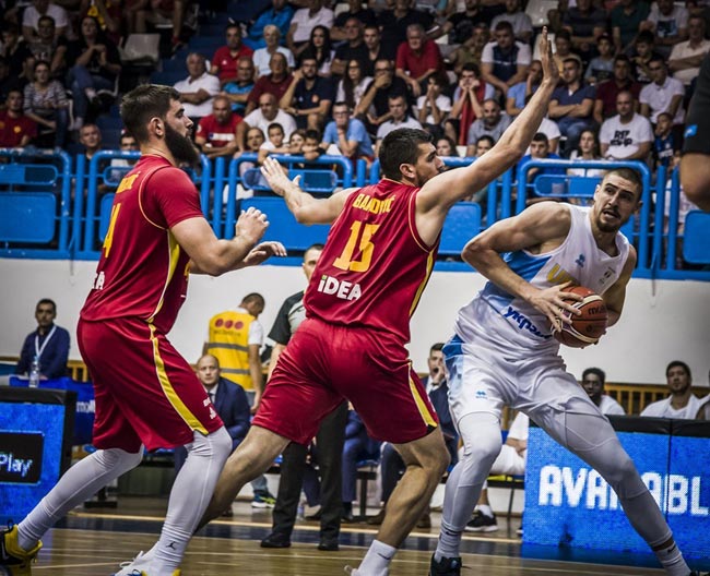 Мужская сборная Украины по баскетболу проиграла Черногории в матче отбора на ЧМ-2019